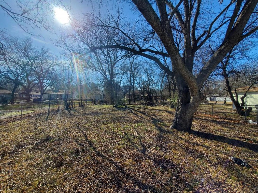 8706 Cardella Ave, Dallas, TX 75217