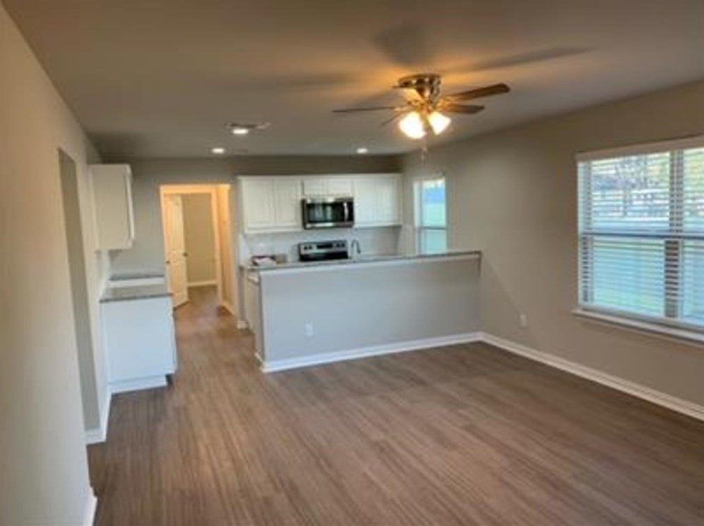 2820 W Washington St, Denison, TX 75020