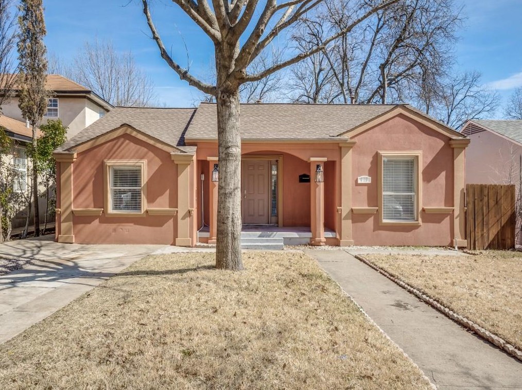 918 Zeb St, Dallas, TX 75211