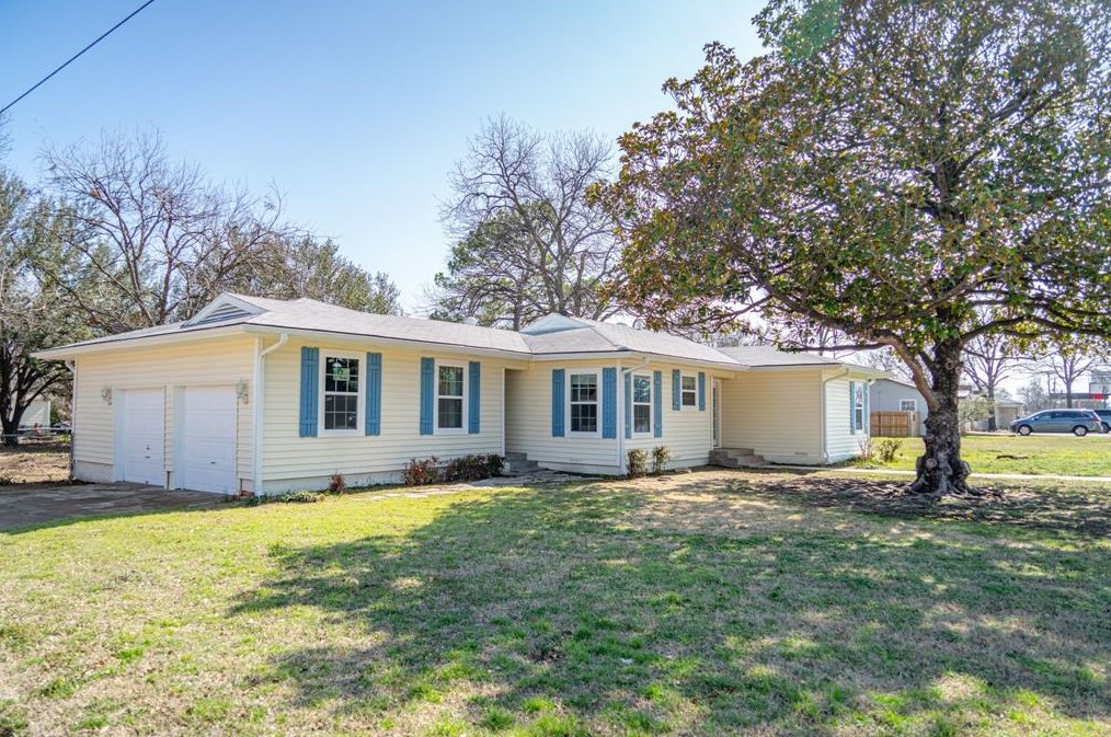 505 S Morgan St, Granbury, TX 76048