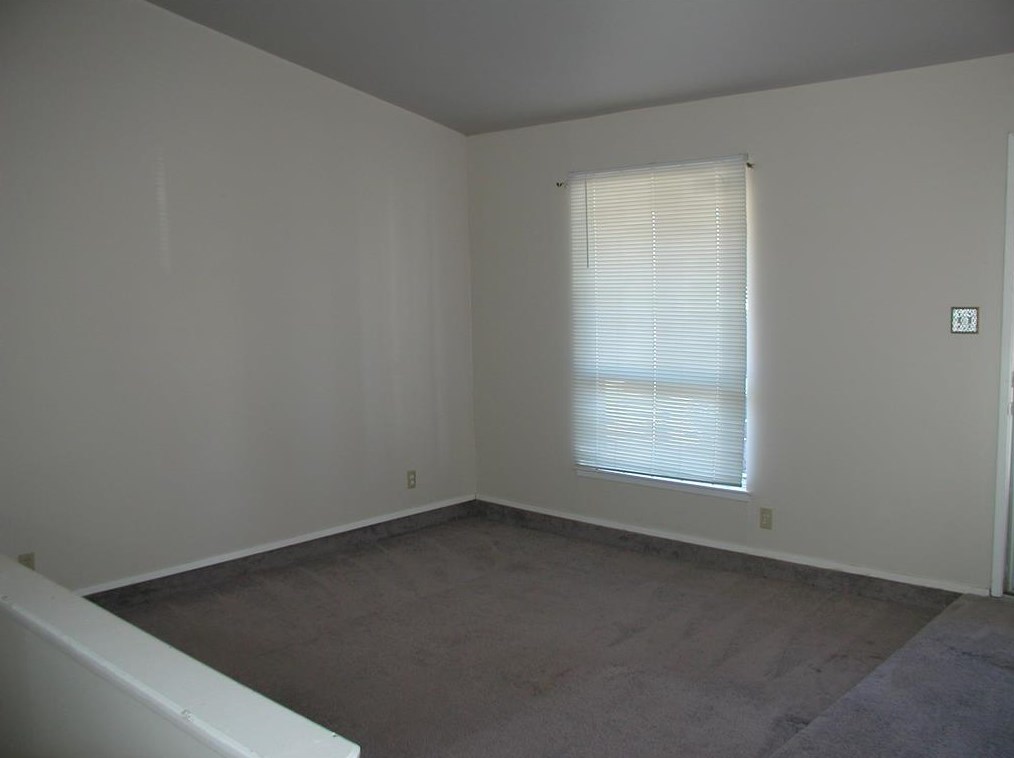 5033 Overcrest Dr, Garland, TX 75043