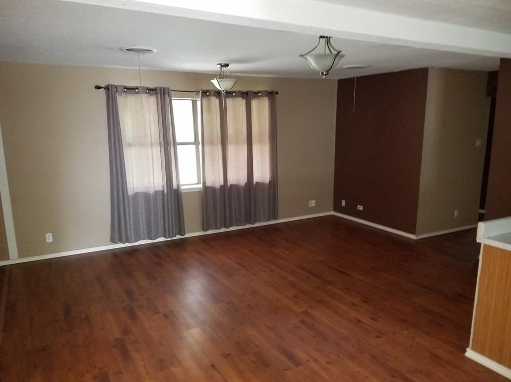 722 Finland St, Grand Prairie, TX 75050
