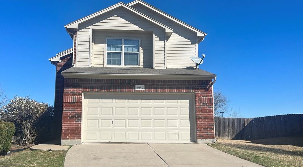 6449 Claire Dr, Fort Worth, TX 76131
