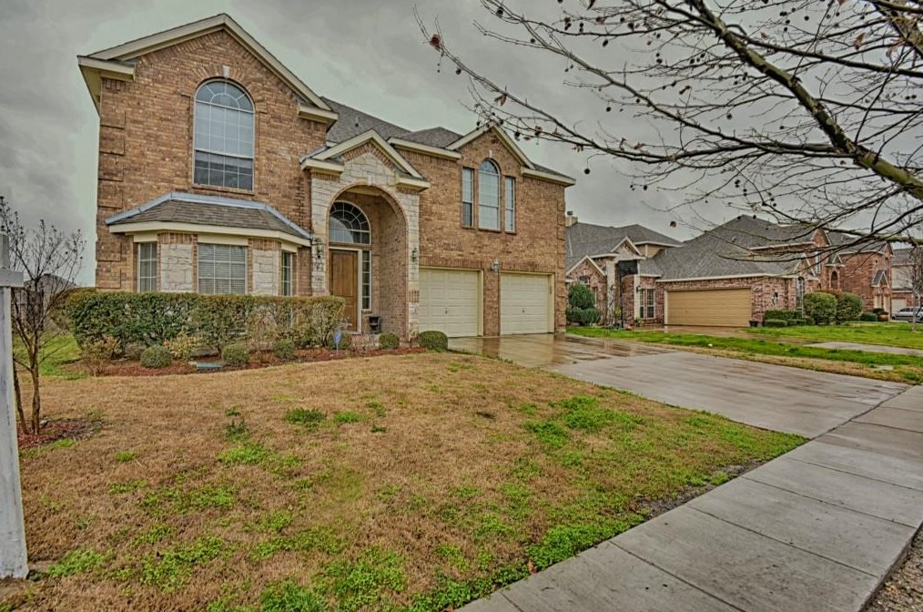 100 Monticello Dr, Midlothian, TX 76063