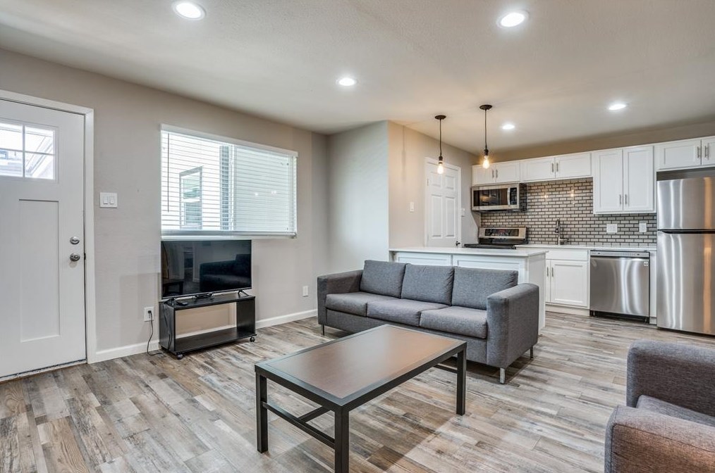4708 San Jacinto St #102, Dallas, TX 75204
