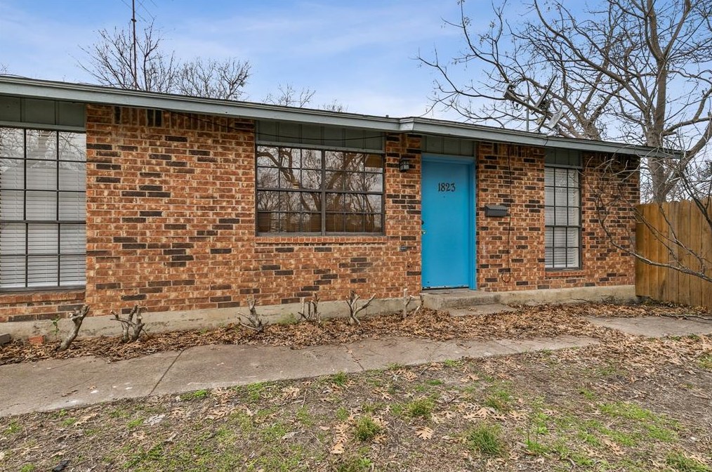 1823 Randolph Dr, Garland, TX 75041