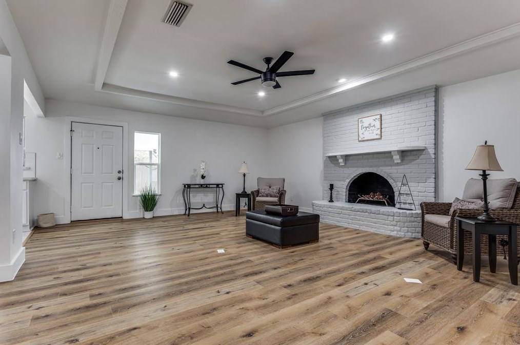 302 Hockaday Ave, Garland, TX 75043