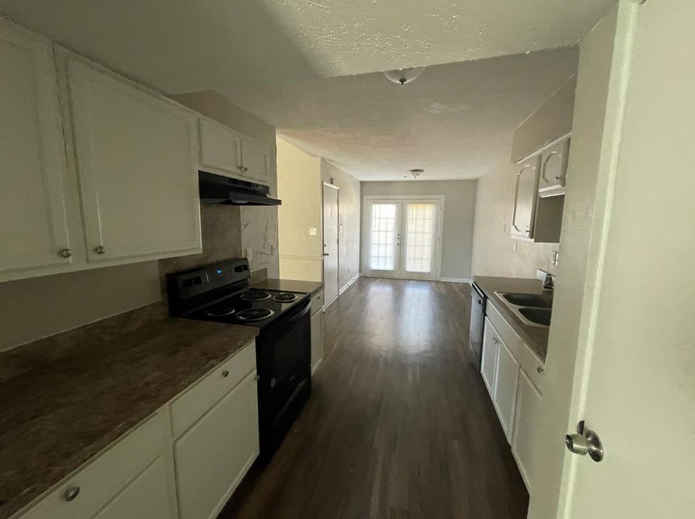 8409 Chesham Dr, Rowlett, TX 75088