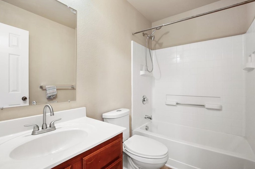 7012 Bountiful Grv Dr, Mckinney TX 75070-8611 exterior