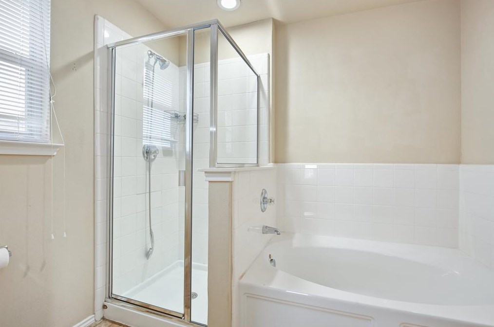 7012 Bountiful Grv Dr, Mckinney TX 75070-8611 exterior