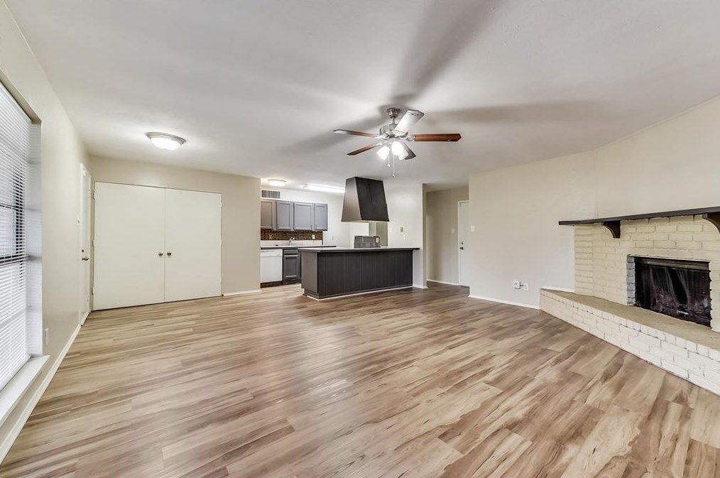 309 Rockcrest Dr, Mesquite TX  75150-4546 exterior