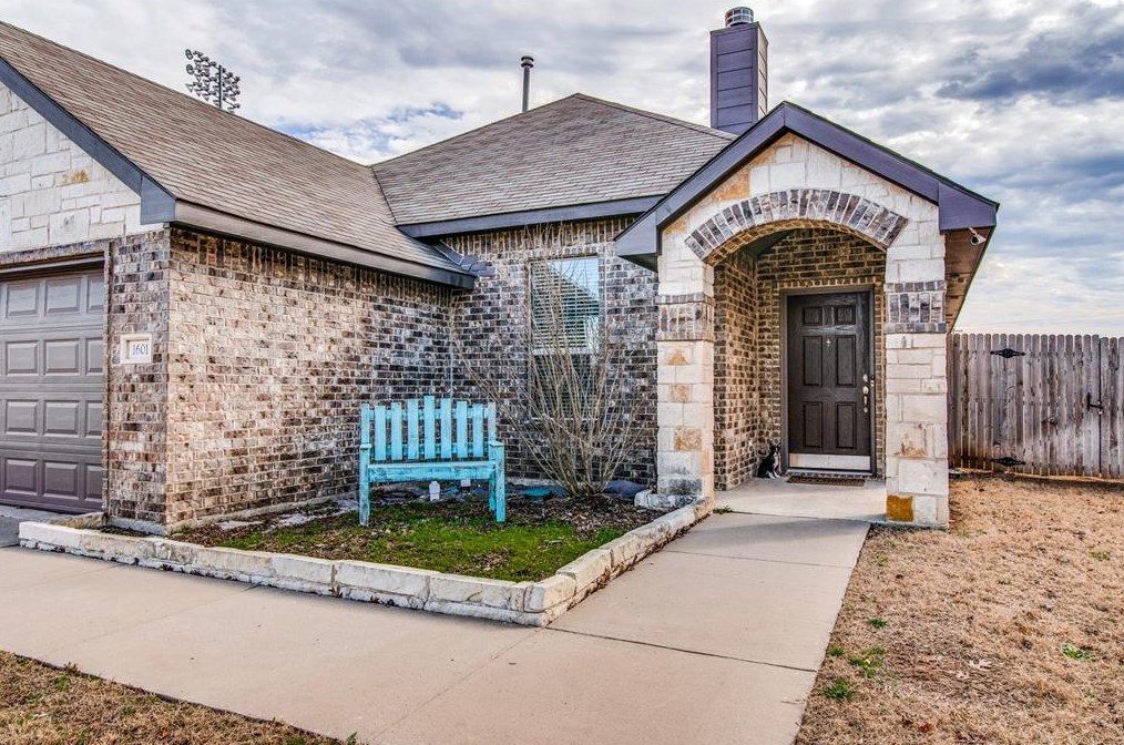 1601 Meadowlark Ln, Royse City, TX 75189-6040