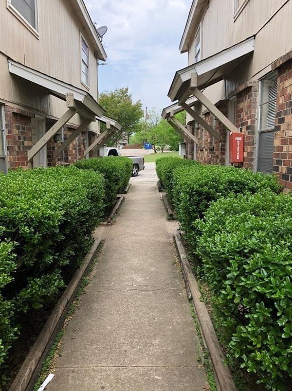 5121 Donnelly Ave #4, Fort Worth, TX 76107
