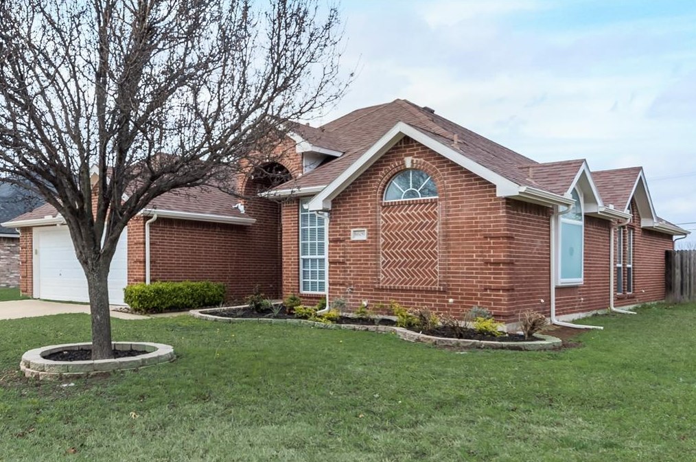 8609 Holland Ave, Rowlett TX  75089-7832 exterior