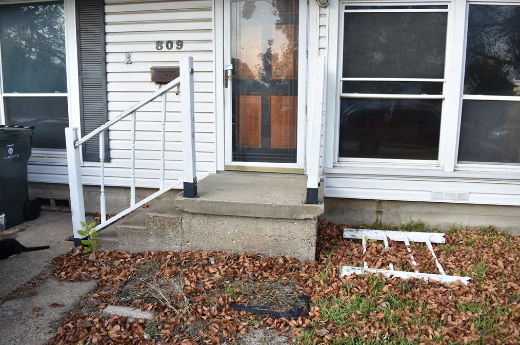 809 Dent St, Garland, TX 75040