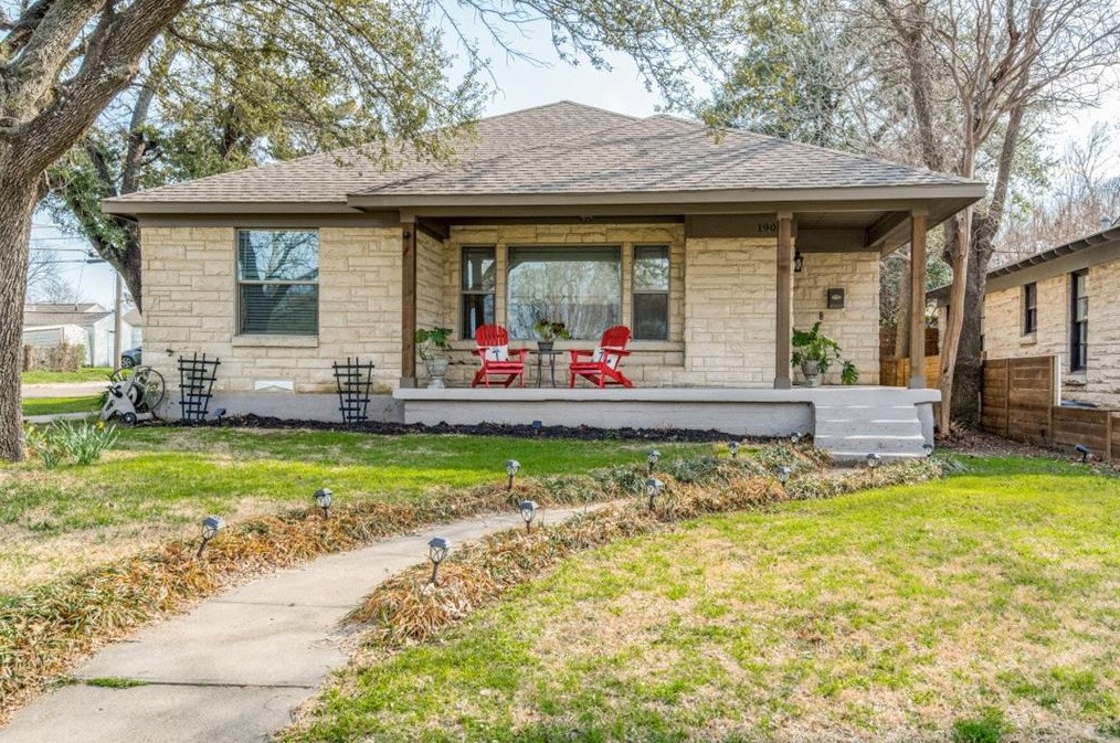 1902 Newport Ave, Dallas, TX 75224-1059