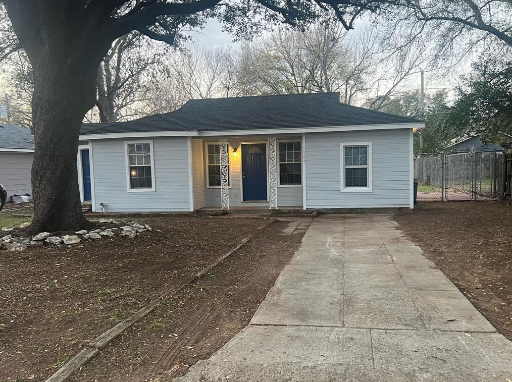 5509 James Dr, Fort Worth, TX 76114
