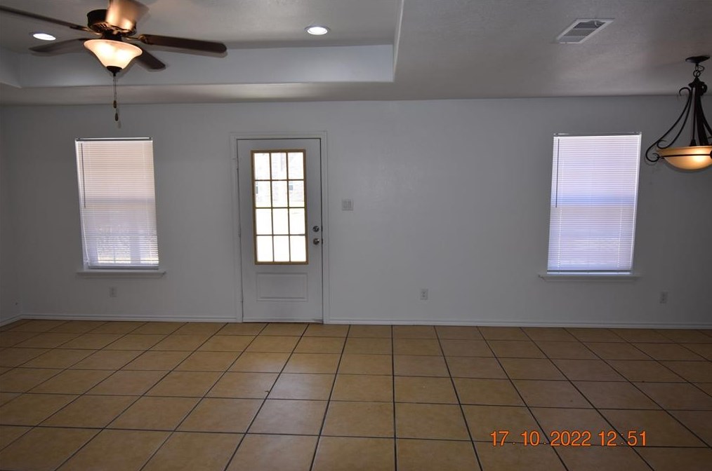 822 N East St, Sherman, TX 75090