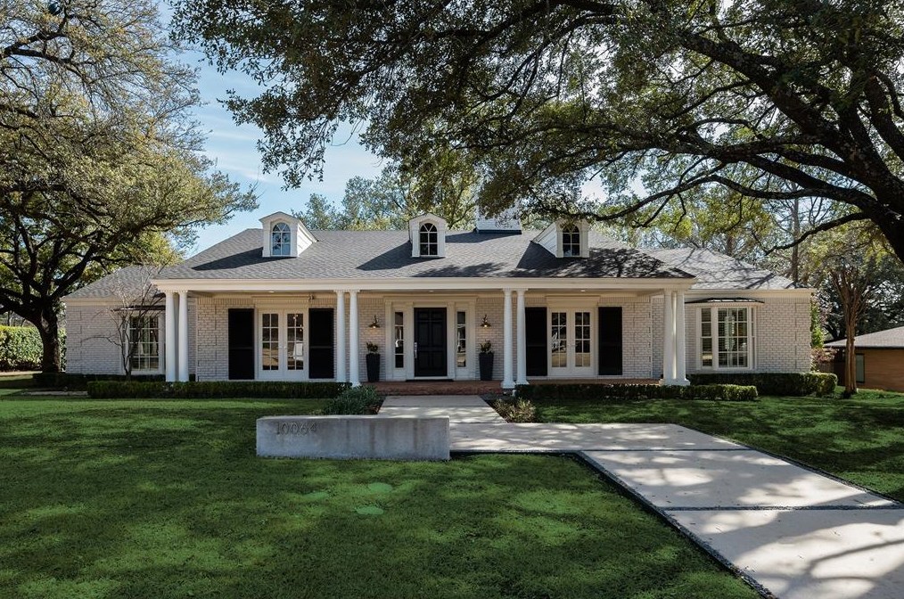 10064 Surrey Oaks Dr, Dallas, TX 75229-6538