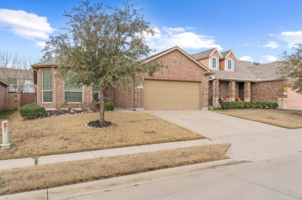 6669 Friendsway Dr, Fort Worth, TX 76137