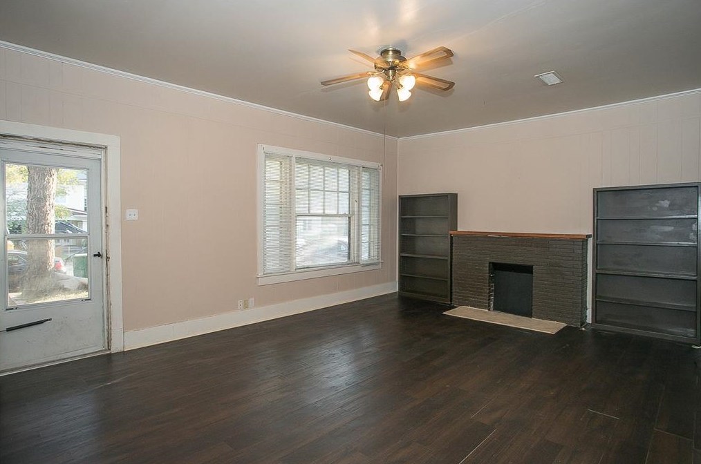 904 W Hickory St #a, Denton, TX 76201