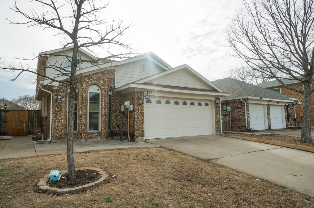 1380 Chinaberry Dr, Lewisville, TX 75077
