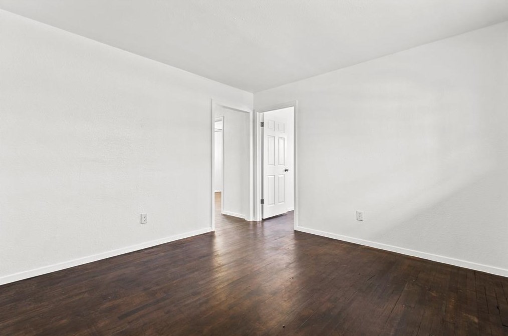 4524 Collins Ave #101, Dallas, TX 75210
