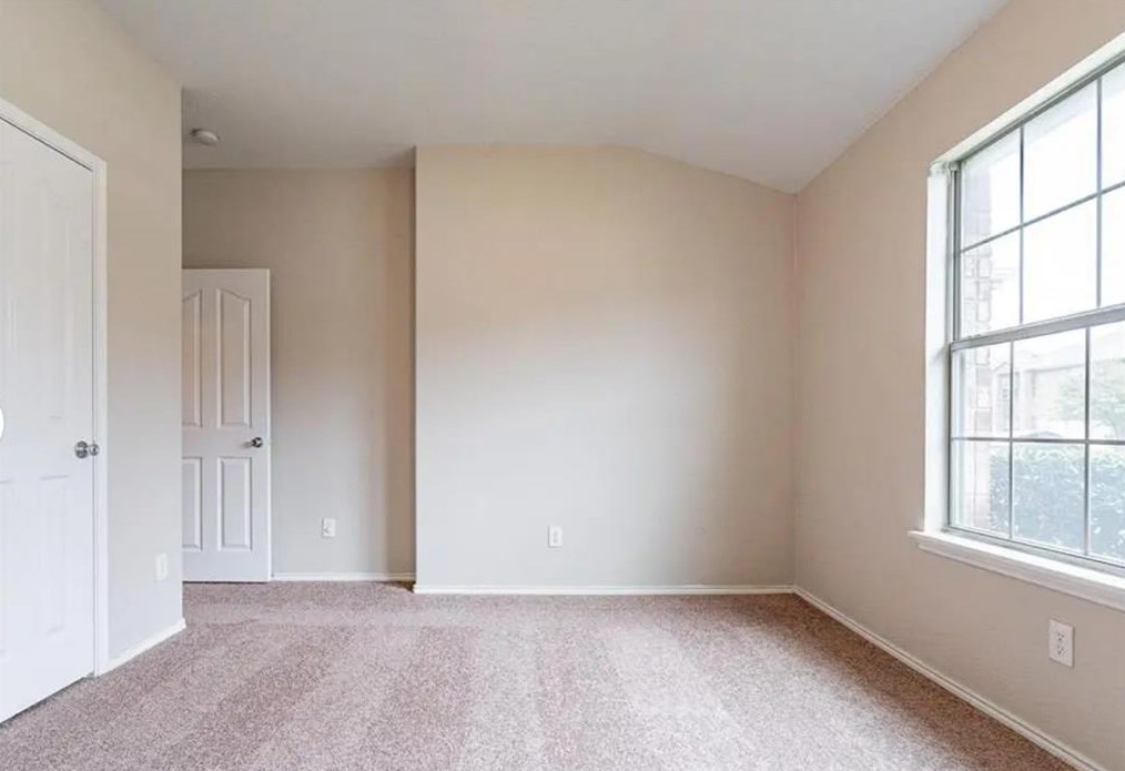 536 Goldstone Ln, Fort Worth, TX 76131