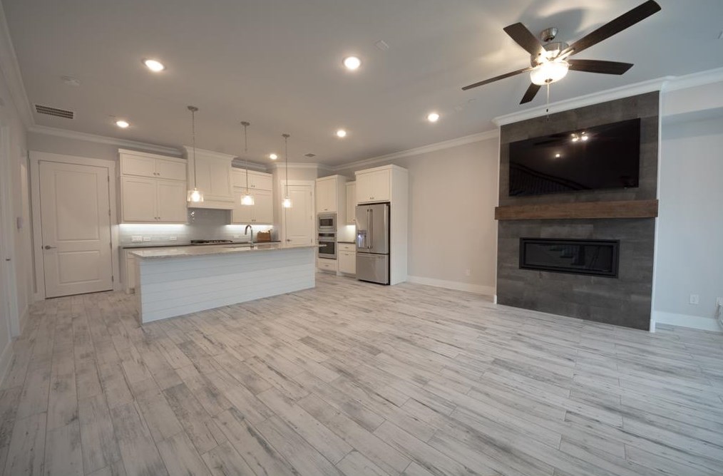 216 Morningside Dr, Roanoke, TX 76262