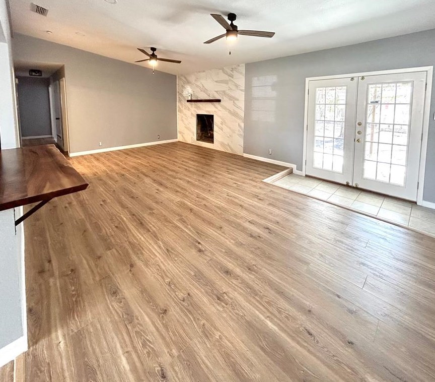 109 Silverwood Dr, Oak Leaf, TX 75154