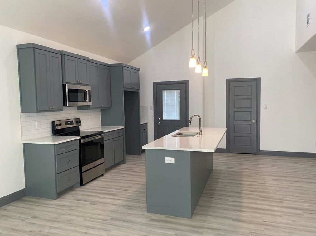 823 E Arlington Ave, Fort Worth, TX 76104