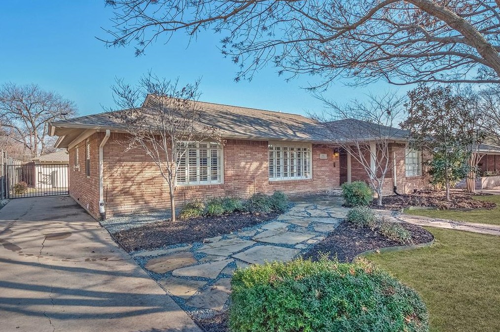 5322 Ridgelawn Dr, Dallas, TX 75214-2033