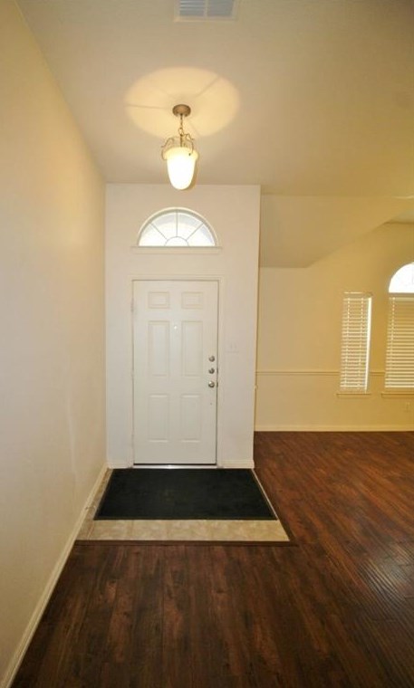 5316 Lake Garden Dr, Grand Prairie, TX 75052