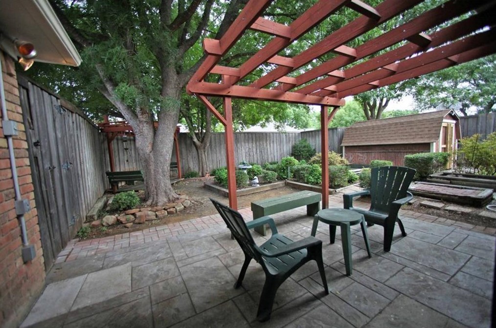 1805 Sacramento Ter, Plano TX  75075-6727 exterior