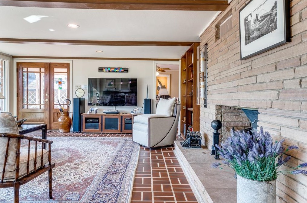 5414 Ursula Ln, Dallas TX 75229-6419 exterior