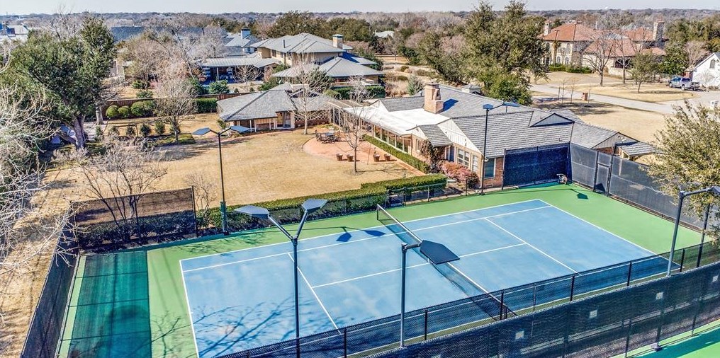 5414 Ursula Ln, Dallas TX 75229-6419 exterior