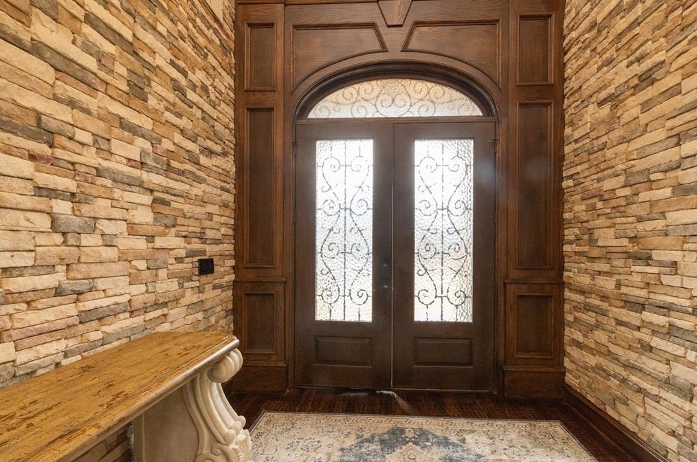 2507 Croft Creek Cir, Grand Prairie, TX 75050-2164