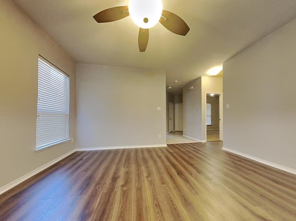 9221 Masse Ct, Aubrey, TX 76227