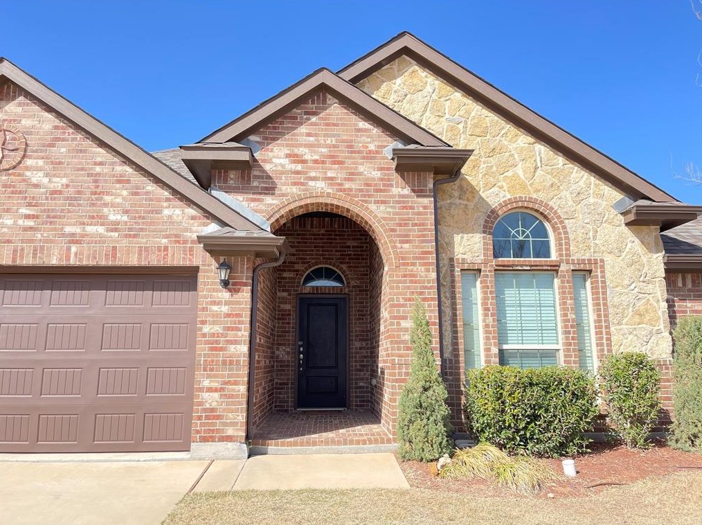 316 Running Water Trail, Fort Worth, TX 76131