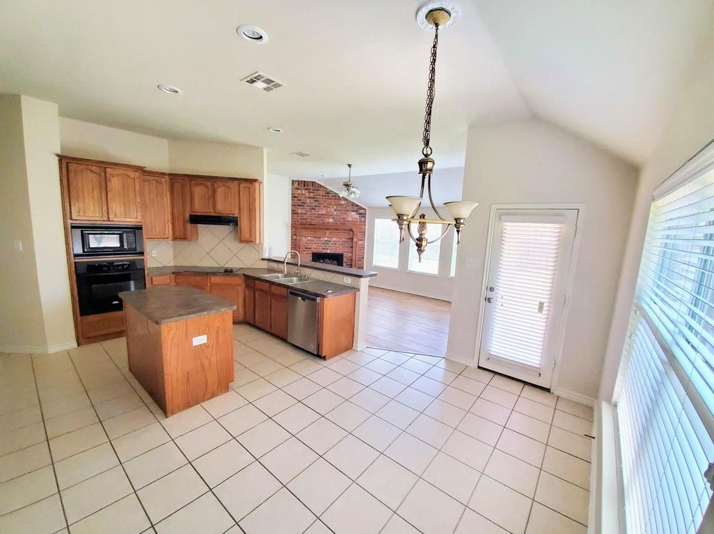 717 Hardwood Dr, McKinney, TX 75069