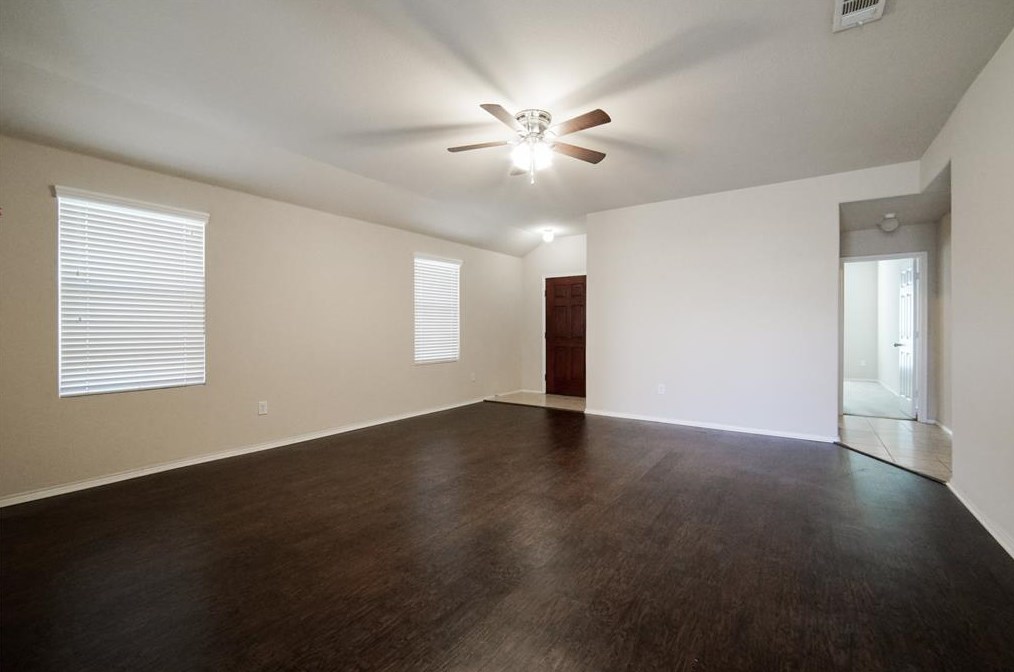 5009 Del Rey Cir, Denton, TX 76208