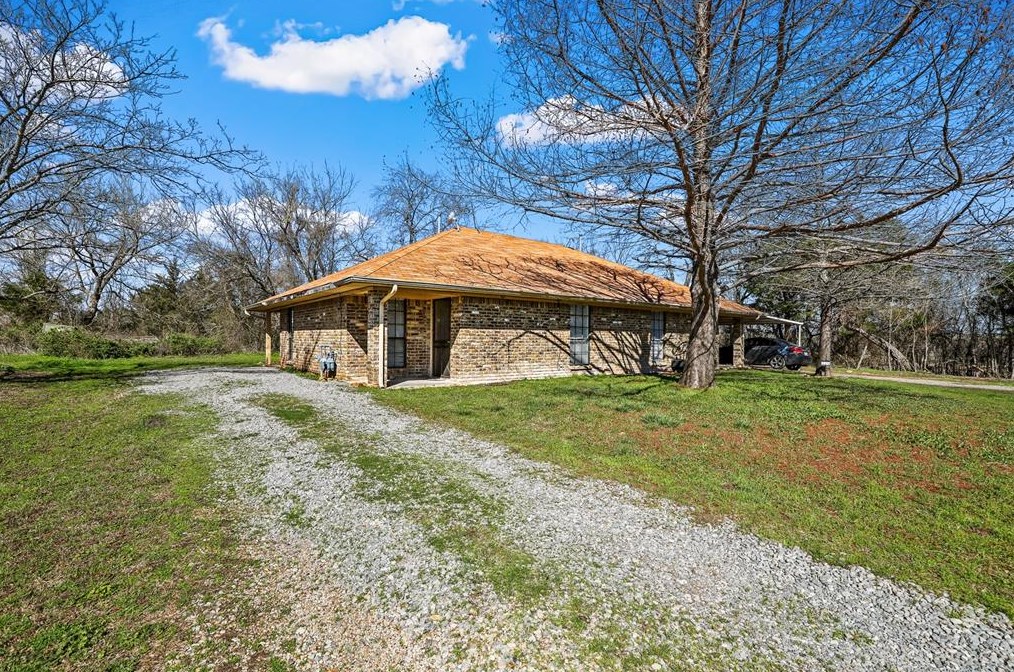 223 E Pritchard #223, Blue Ridge, TX 75424