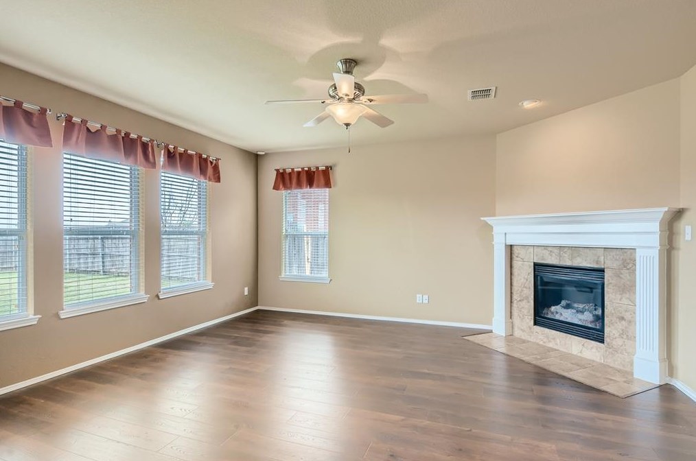 2107 Songbird Dr, Forney TX  75126-6327 exterior