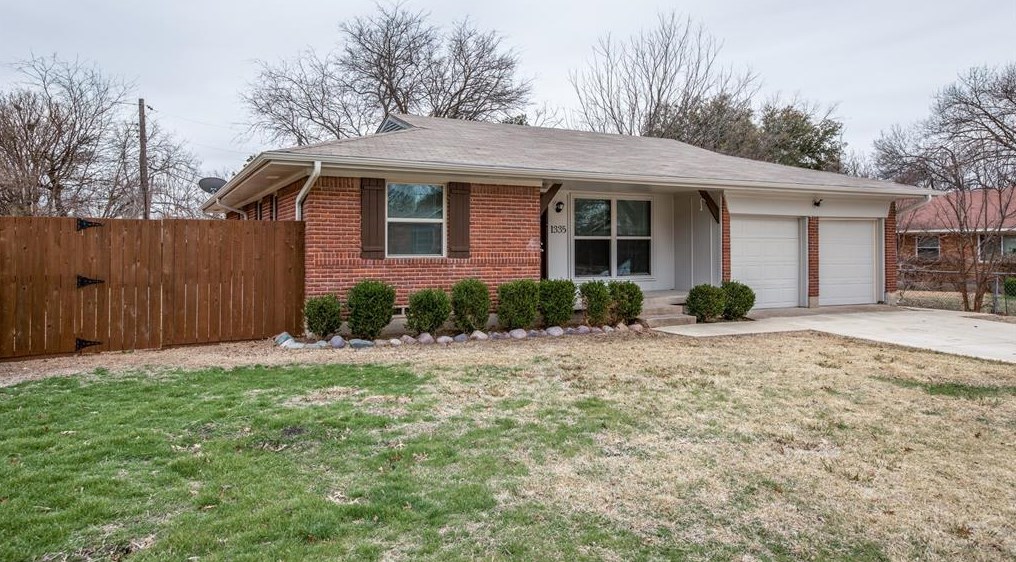 1335 Northlake Dr, Richardson, TX 75080