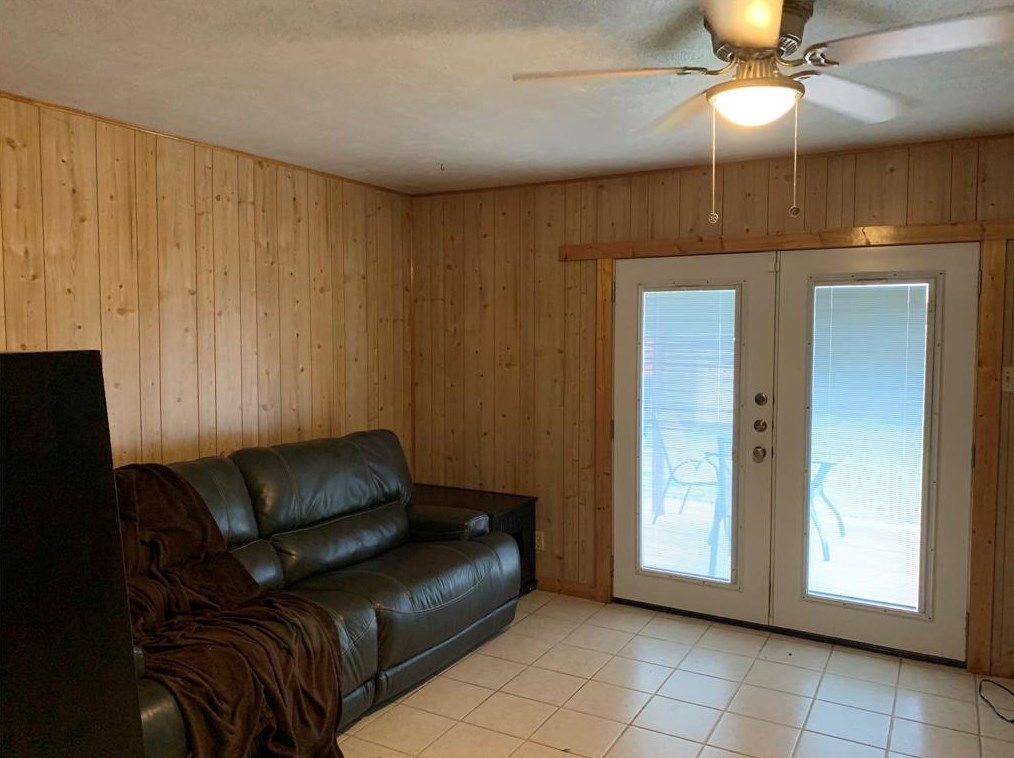 3507 Hummingbird Ln, Denton, TX 76209