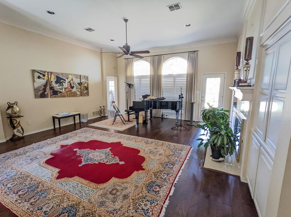 6015 Mapleshade Ln, Dallas, TX 75252