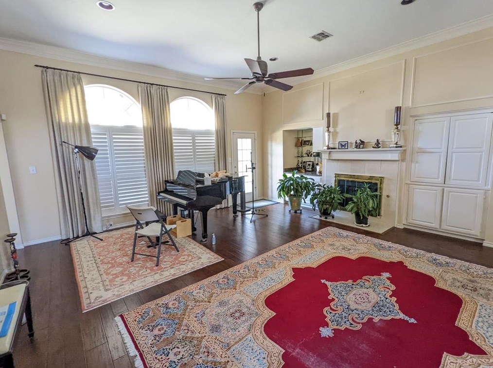 6015 Mapleshade Ln, Dallas TX  75252-2612 exterior