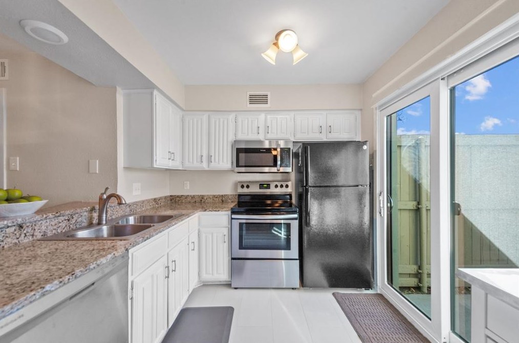 14800 Enterprise Dr #17a, Dallas, TX 75234