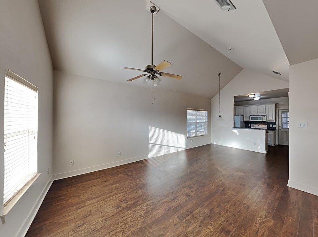 2805 Wayside Ave, Fort Worth TX  76110-2815 exterior