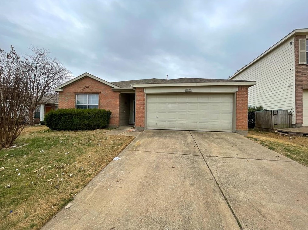 4310 Cardinal Dr, Sherman, TX 75092